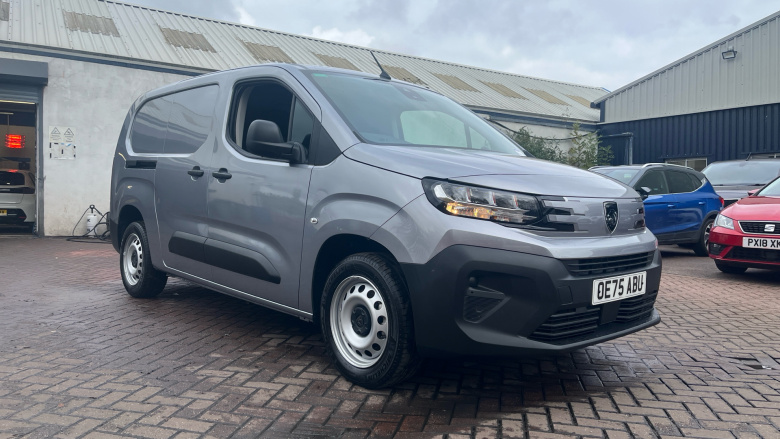 Peugeot Partner Long Diesel 1.5 BlueHDi 100 Professional Plus Van